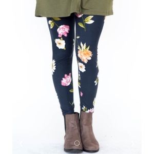 Agnes & Dora Navy Spaced Floral